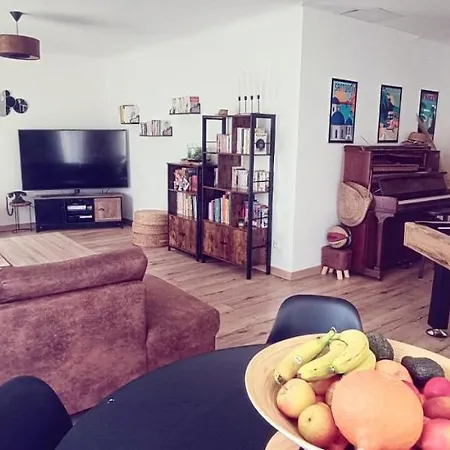 Magnifique Logement De 114m2 A 10 Minutes De La Mer Disposant De 2 Chambres Dont Un Lit Kingsize Dans Parentale Un Coin Salon Terrasse 2 Sdb Et Deux Places De Parking Apartment Perpignan